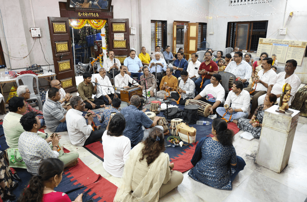 Large community bhajan gathering